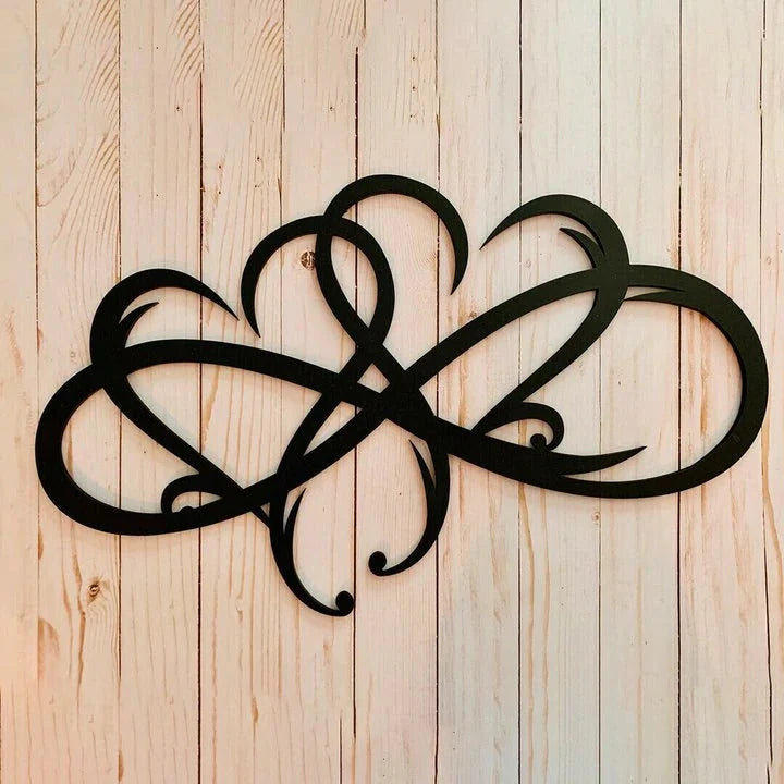 Metal Wall Art | Infinity Heart Design & Iron Construction | 30 x 25 / 40 x 35 cm