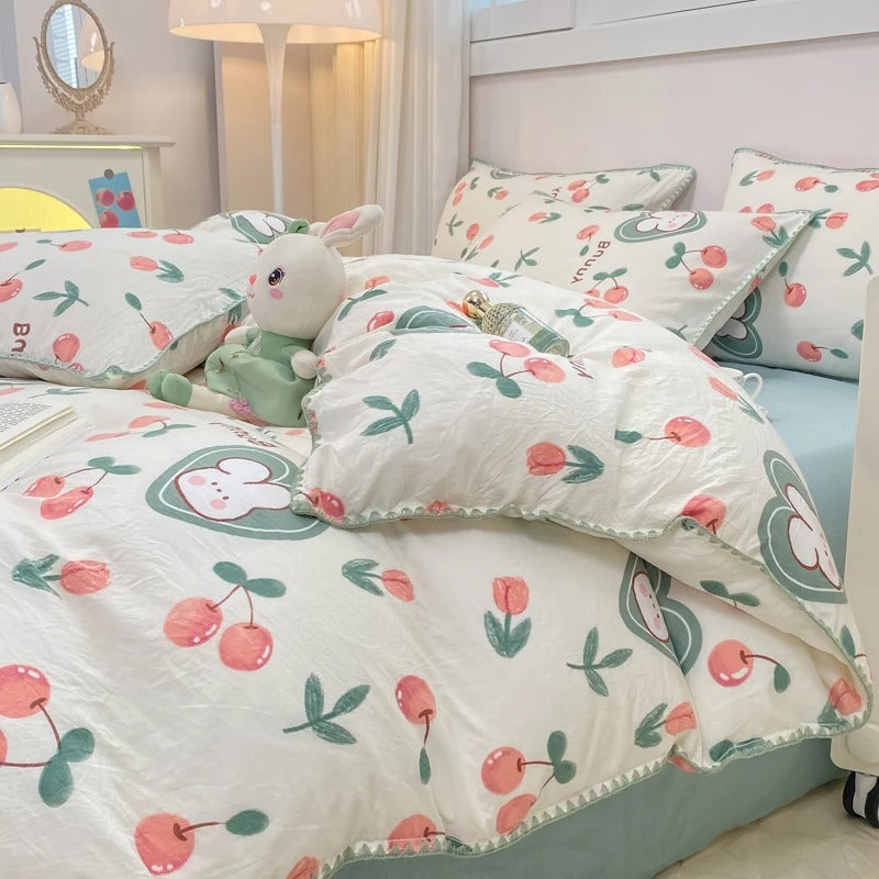 Bedding Set | Floral & Berry Print | 3 or 4 Piece Set