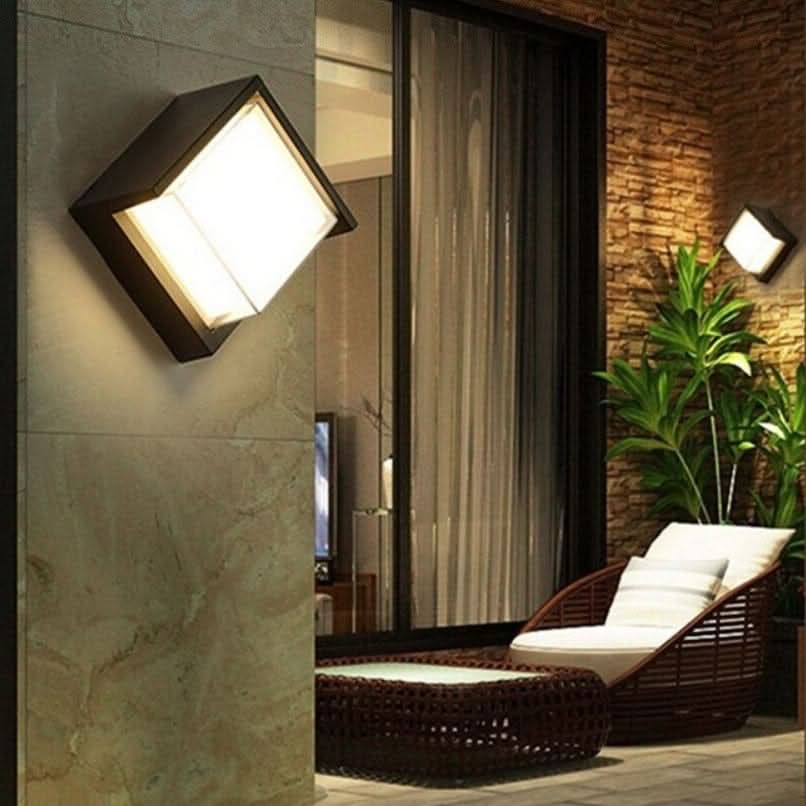 Outdoor Wall Light | Warm White LED & Weatherproof IP65 | Round & Square Options