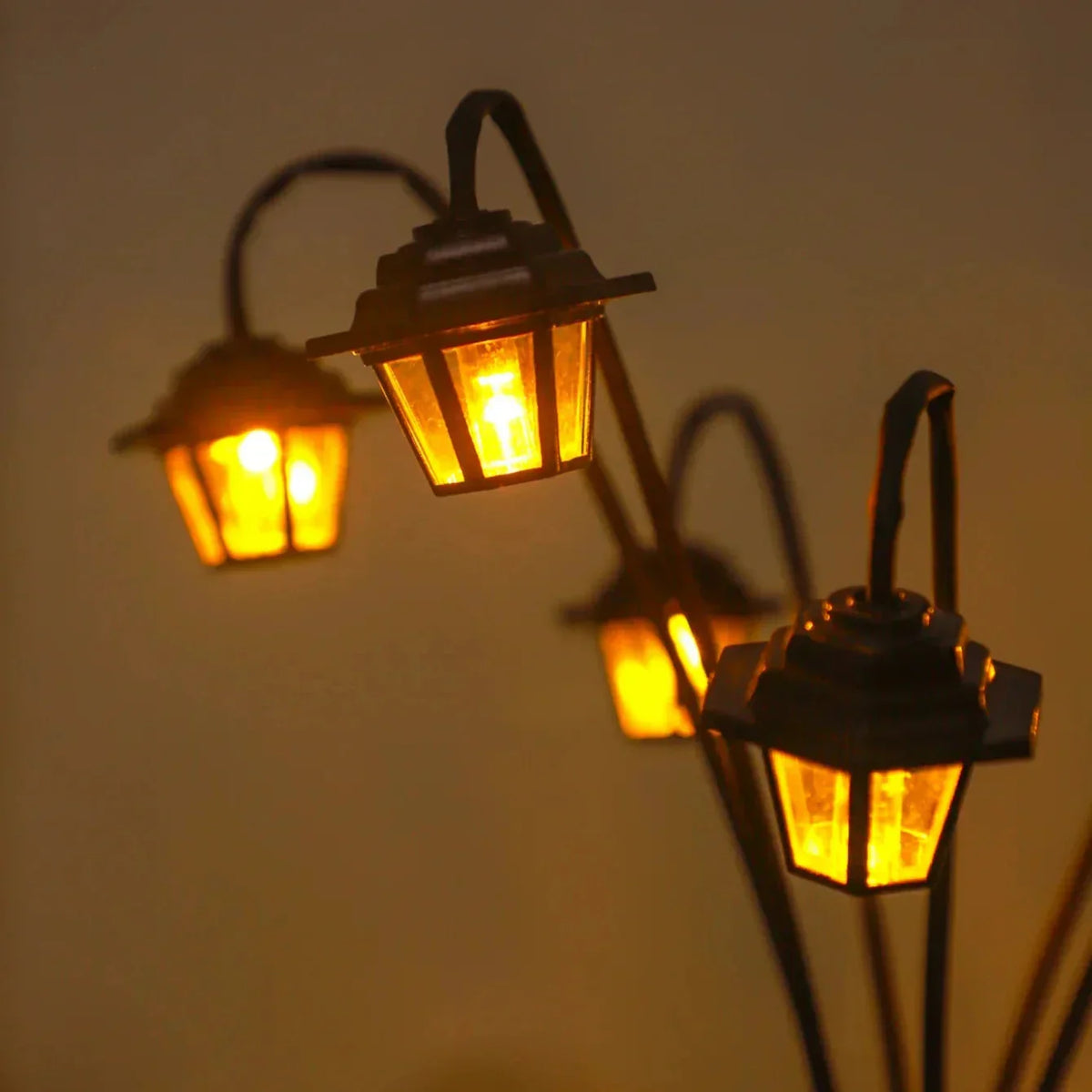 Garden Lantern | Solar-Powered, Automatic Dusk Sensor & Weatherproof