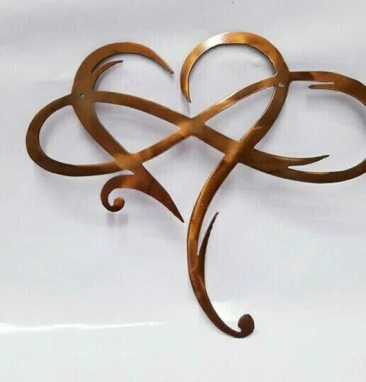 Metal Wall Art | Infinity Heart Design & Iron Construction | 30 x 25 / 40 x 35 cm