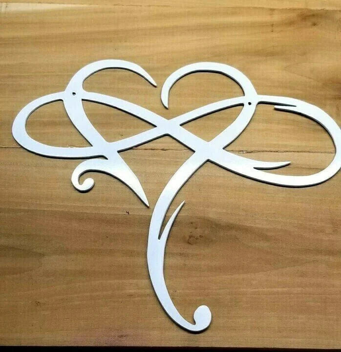 Metal Wall Art | Infinity Heart Design & Iron Construction | 30 x 25 / 40 x 35 cm