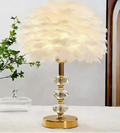 Table Lamp | Feather Design & Soft Diffused Glow