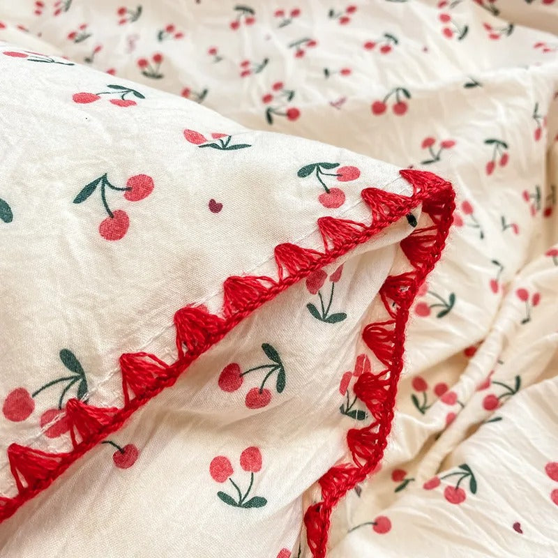 Bedding Set | Floral & Berry Print | 3 or 4 Piece Set