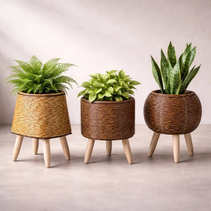 Plant Pot With Feet | Woven Basket & Wooden Feet | With Inner Insert