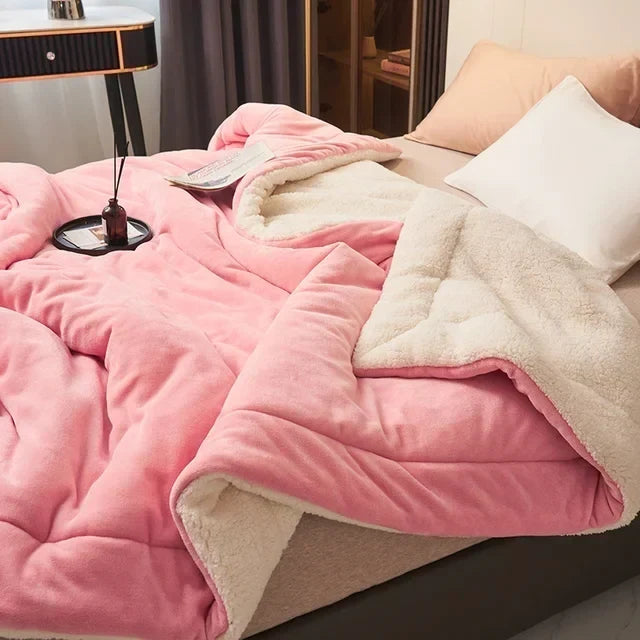Blanket | Soft Lightweight Flannel Fleece | Machine Washable at 30°C