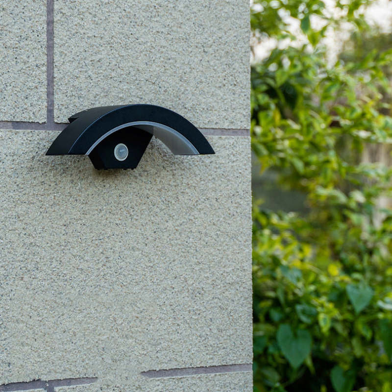 Wall Sconce | Warm White LED & IP65
