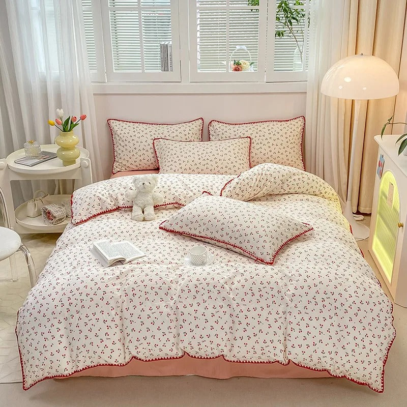 Bedding Set | Floral & Berry Print | 3 or 4 Piece Set