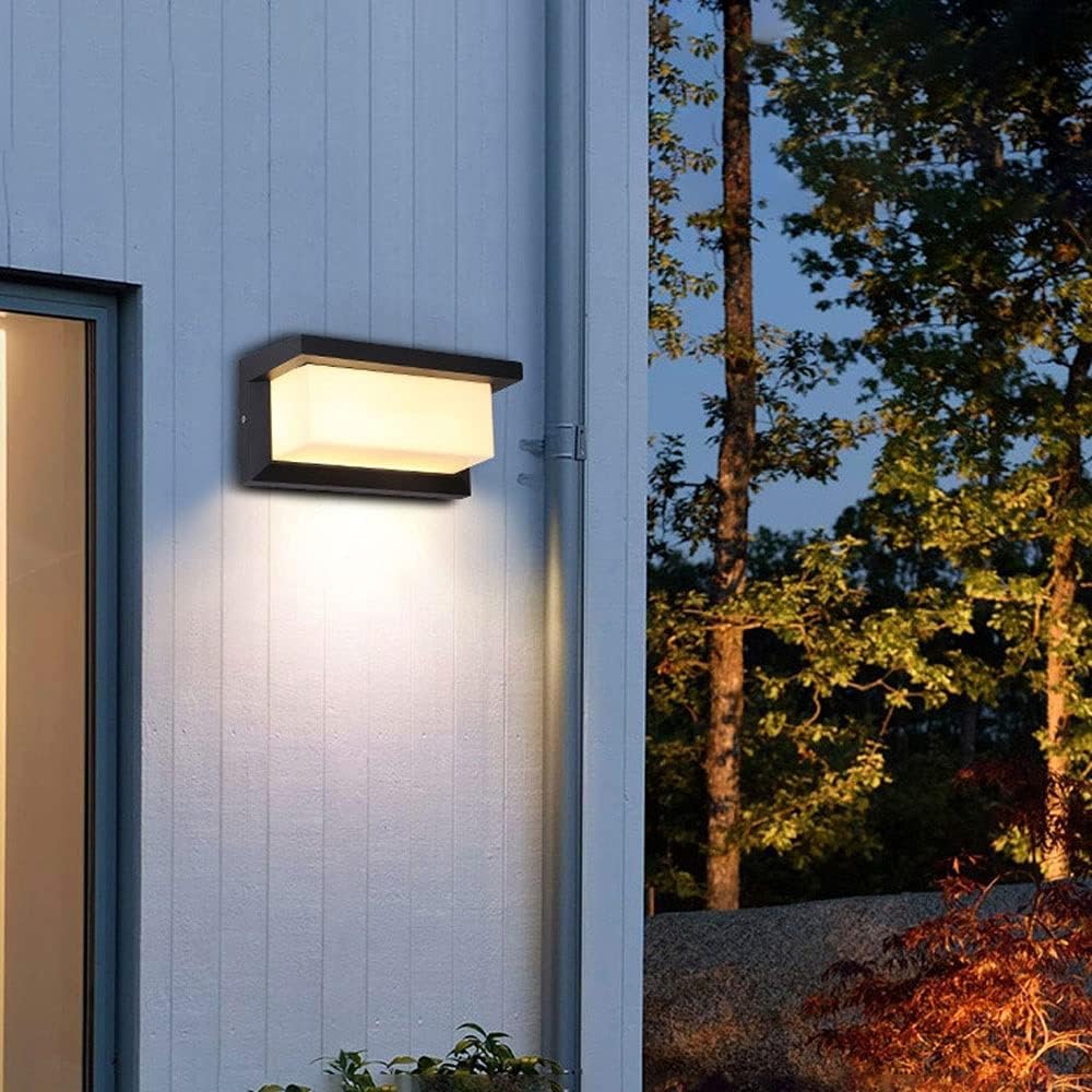 Outdoor Wall Light | Motion-Activated PIR Sensor & Weather-Resistant | 20 W LED