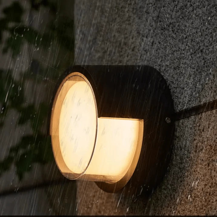 Outdoor Wall Light | Warm White LED & Weatherproof IP65 | Round & Square Options