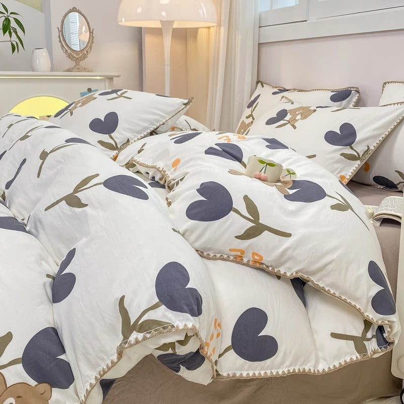 Bedding Set | Floral & Berry Print | 3 or 4 Piece Set
