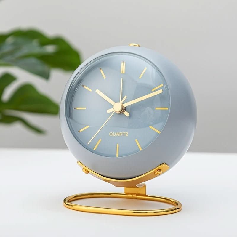 Analog Alarm Clock | Silent Movement & Night Light | Vintage Style