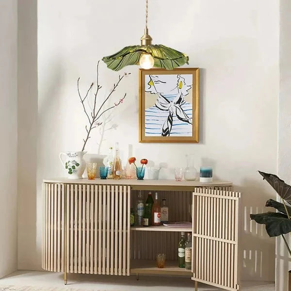 Pendant Light | Flower-Shaped Glass & Brass Accents | Three-Colour Switch